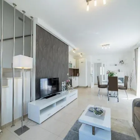 Beautiful Surrounded By Greenery With Swimming Pool Villa