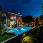 Beautiful Surrounded By Greenery With Swimming Pool * Gruda