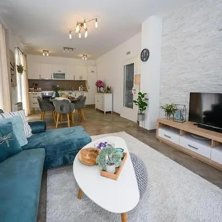 Beautiful Surrounded By Greenery With Swimming Pool *